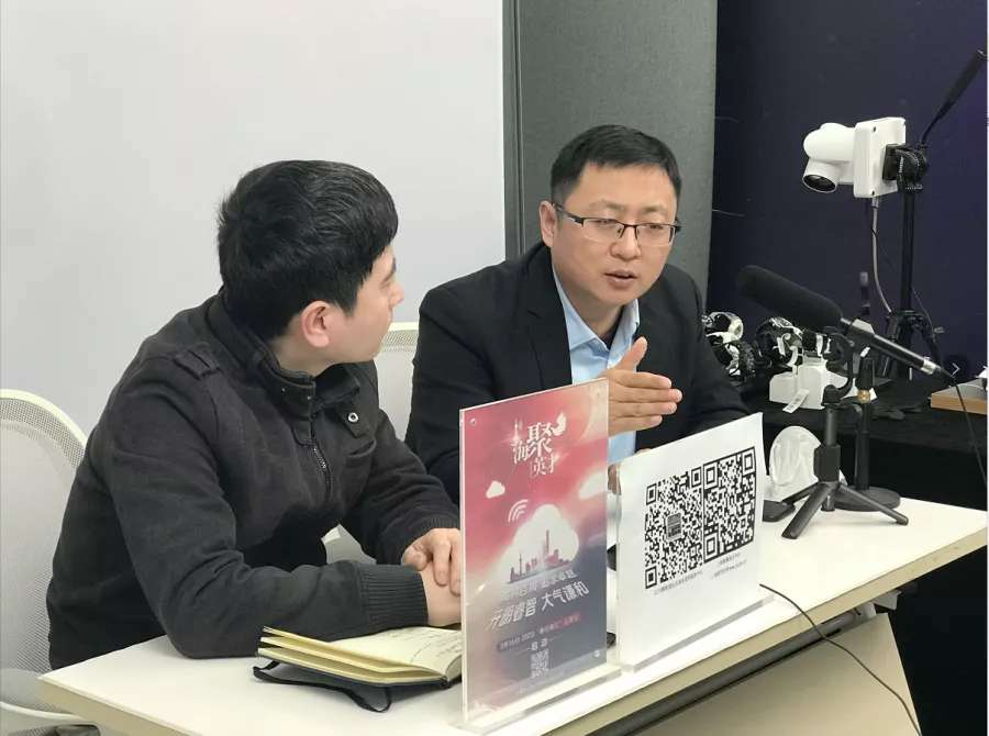 机器人“三剑客”！测体温、会送药、能消毒，就在闵行这里诞生……(图6)
